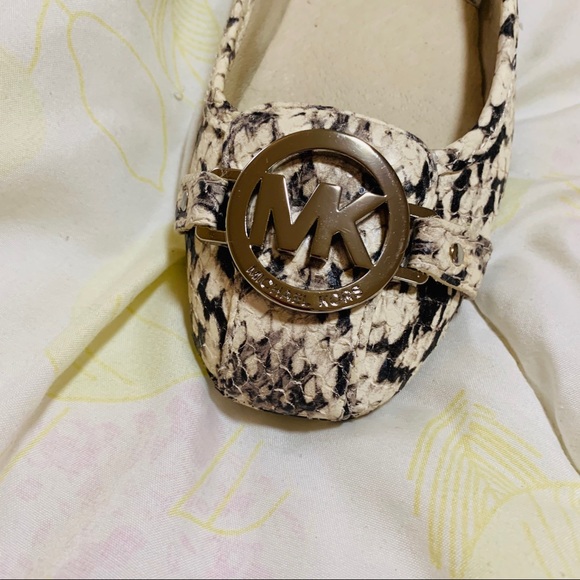 Michael Kors Fulton Moc Flat With Embossed Leather - Picture 2 of 4